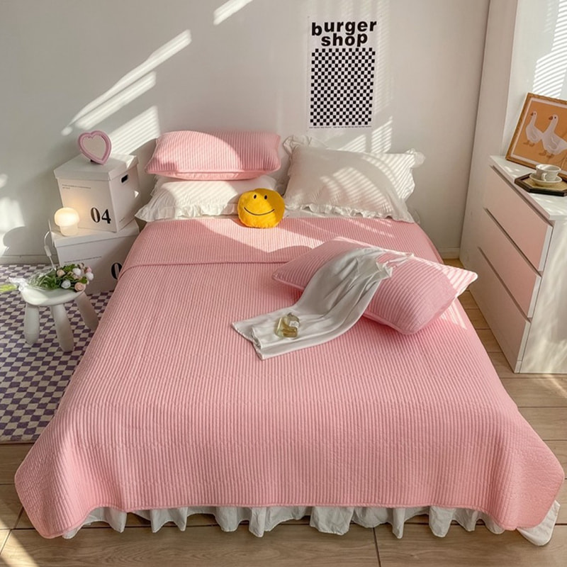 Juego de cubierta de cama sólida de encaje acolchado