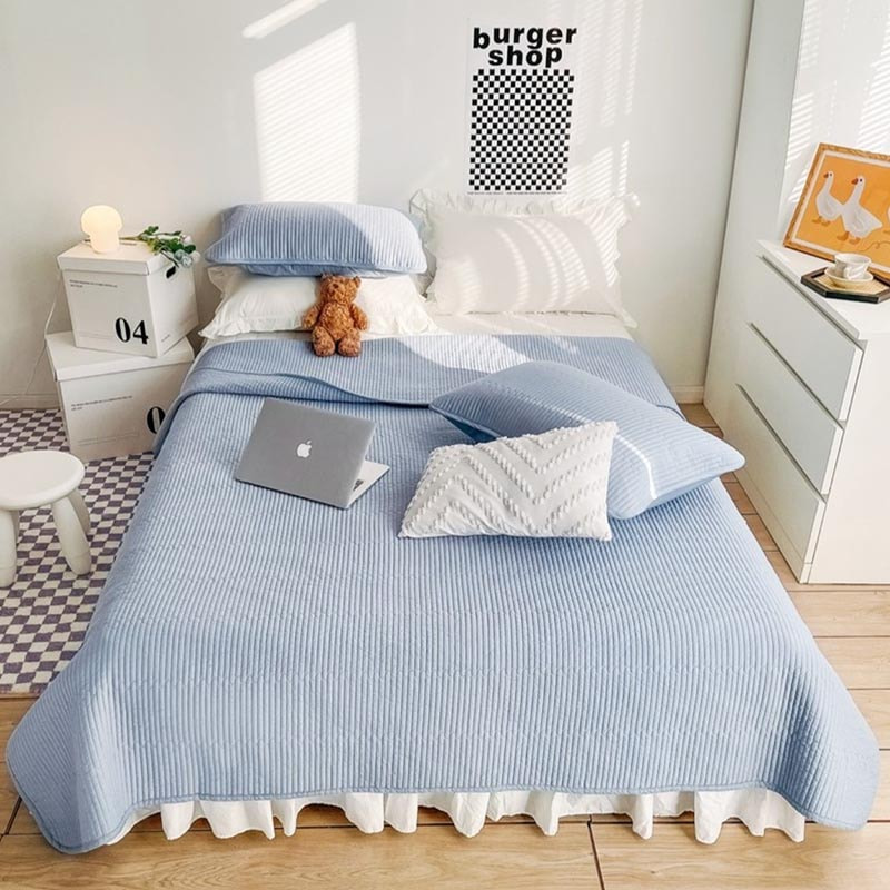 Juego de cubierta de cama sólida de encaje acolchado