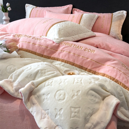 Juntos de ropa de cama de terciopelo de leche encanto suave