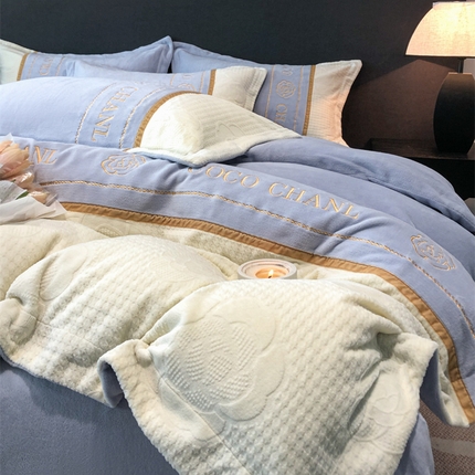 Juntos de ropa de cama de terciopelo de leche encanto suave