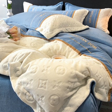 Juntos de ropa de cama de terciopelo de leche encanto suave